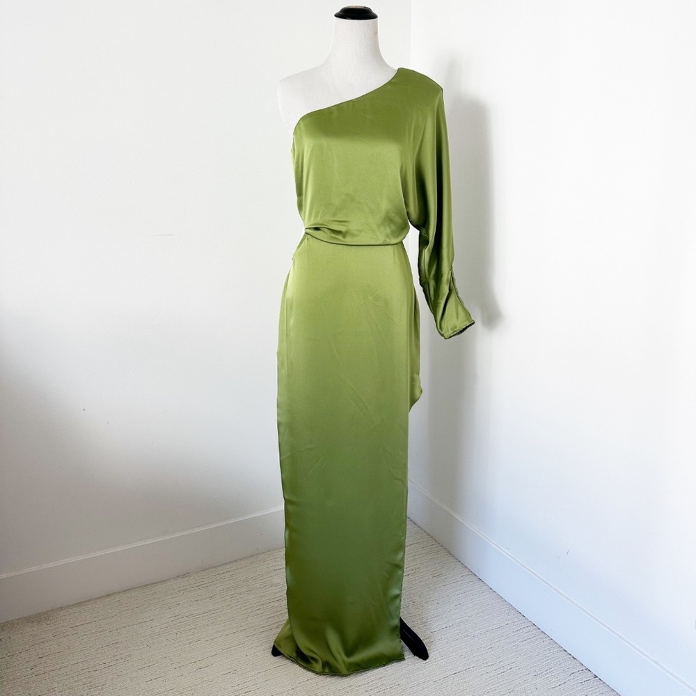 ASTR THE LABEL Amari Women’s M Green Maxi Dress Satin One-Shoulder Cut-Out Satin - Picture 4 of 15